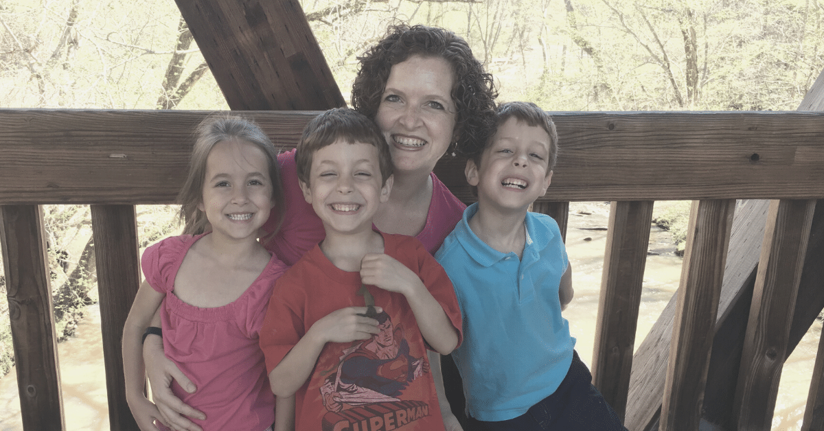 Should I Require Fighting Kids to Apologize?
