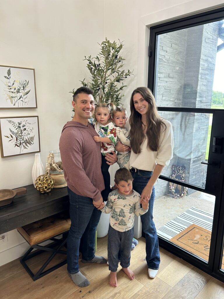 Shelby Sanich 2 56C78CDA 239B 4A6F 8959 8F3AC014033C 1 102 o 768x1024