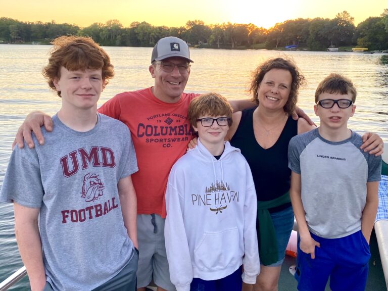 Weis fam August 2024 1 768x576