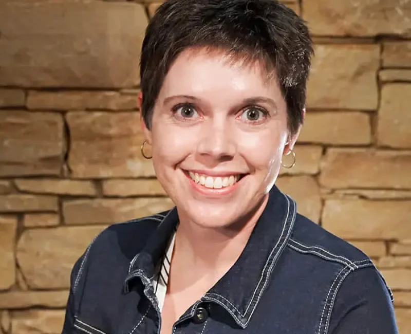 lori-menikheim-asbury-church-in-madison-al